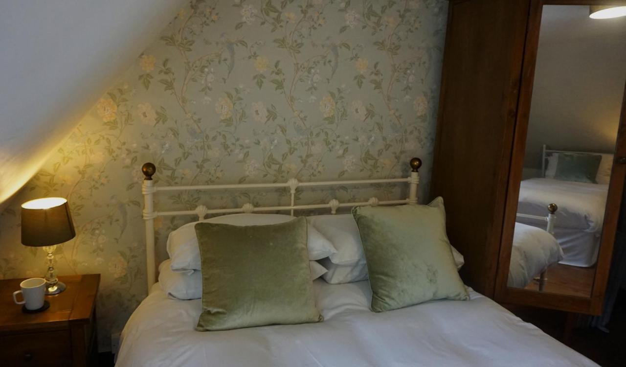 The Bull Hotel Maidstone/Sevenoaks Рутъм Екстериор снимка