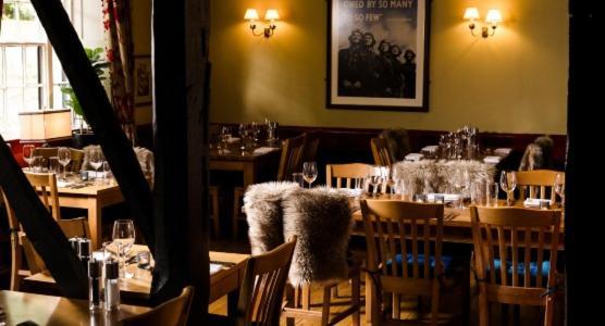 The Bull Hotel Maidstone/Sevenoaks Рутъм Екстериор снимка
