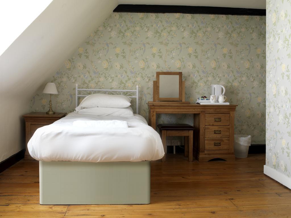 The Bull Hotel Maidstone/Sevenoaks Рутъм Стая снимка